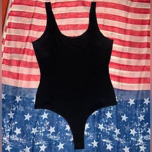 Shinestar Black Scoop-Neck Bodysuit EUC Size Small